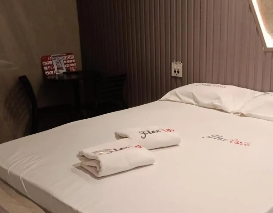 Motel Flex Love (Adults Only)-1